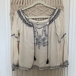 Stitched white and navy top